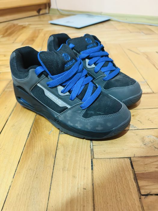 Heelys обувки.