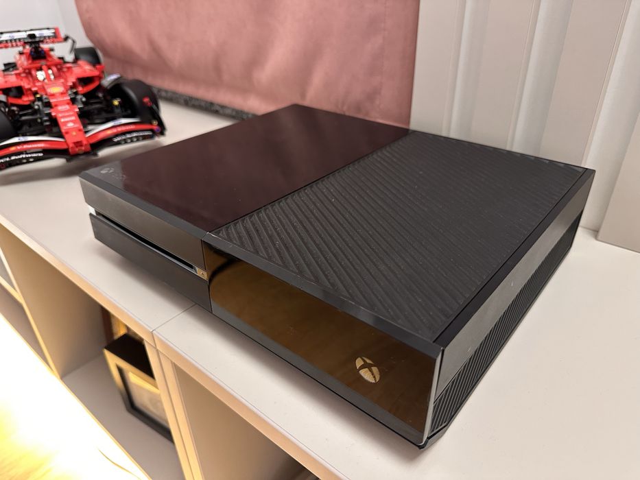 Xbox One -  500GB - NEFUNCTIONAL