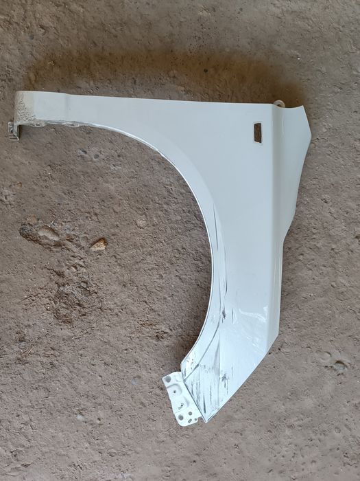 Первая крыло кобальт