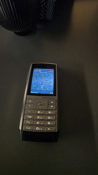 TAG Heuer Meridiist – Luxury Mobile Phone