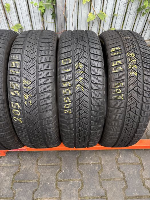 Anvelope Iarna 205/55/19 Pirelli SottoZero 3 205 55 19 R19