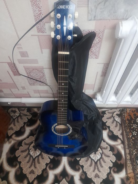 Гитара шестиструнная