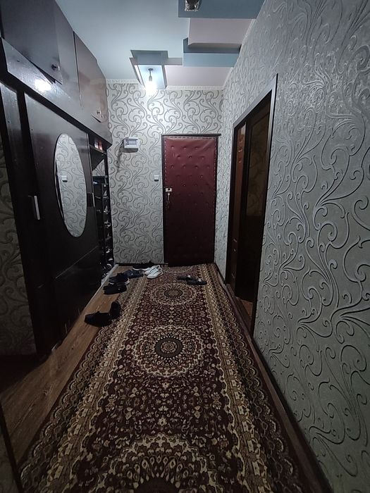 Срочно сдаётся квартира Мирабадский р-н Куйлюк массив 4 3/1/4