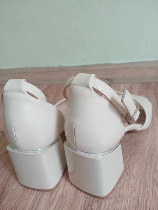 Туфли женские  летний