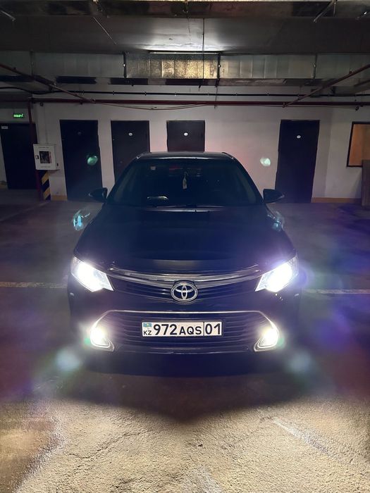 Toyota camry 55 (2016)