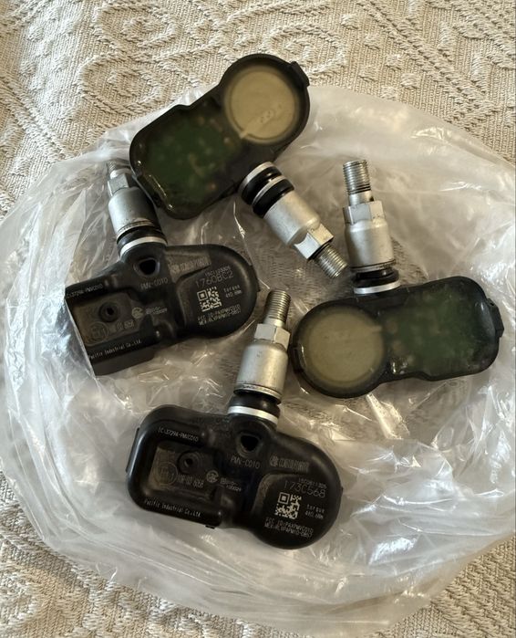 Датчик давление шины камри 50 R 17 !