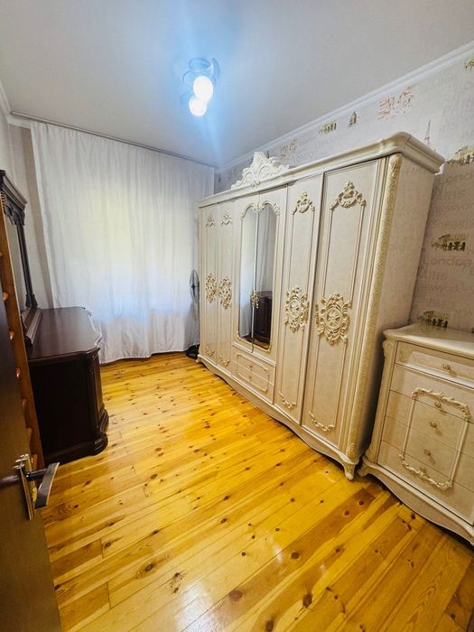 Продаётся 5-комнатная квартира на сергели-2