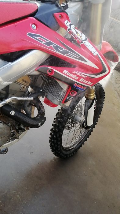 Motocross Honda CRF250 R 2005