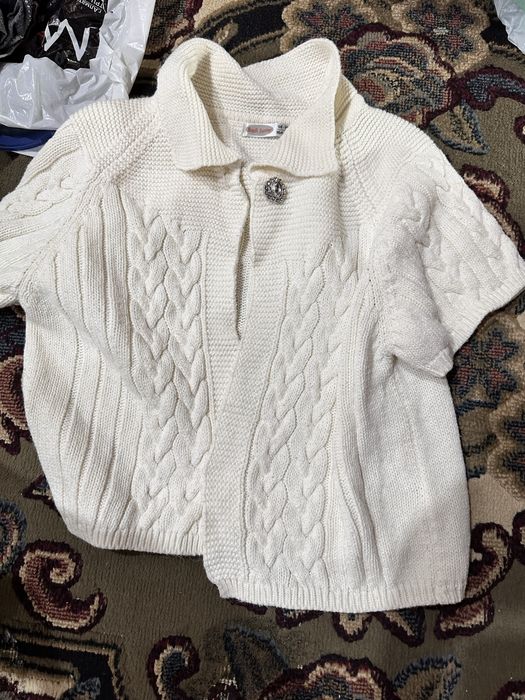 Отдам даром вещи 42-44 р