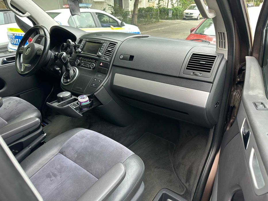 Volkswagen T5.1 Multivan Highline Facelift/ DSG/2.0