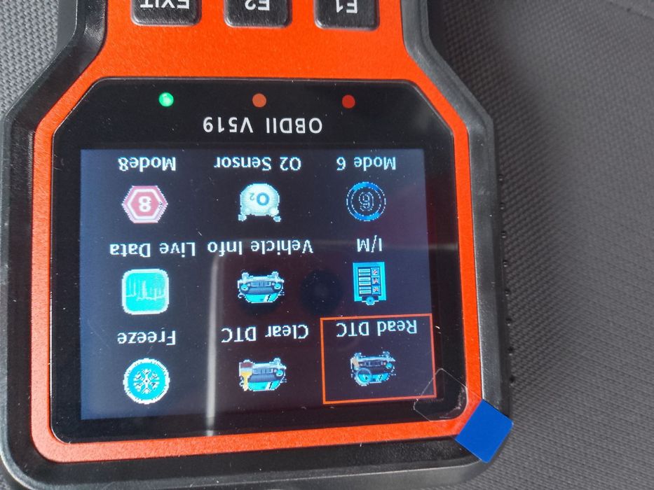 OBD2 авто диагностика четец на кодове