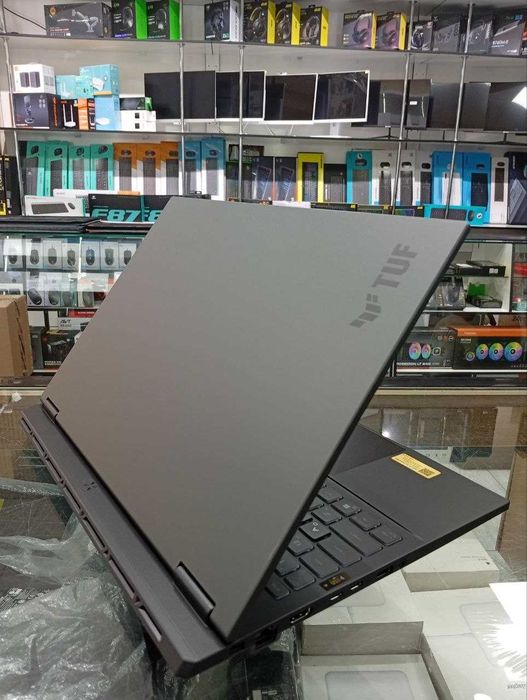 ASUS TUF A16 16" 165Hz AMD R7 260 16GB DDR5 512GB SSD RTX 5060 8GB