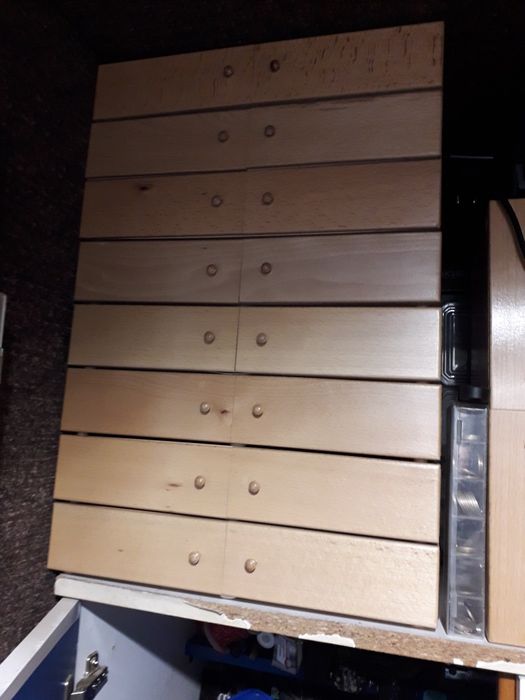 Vand cutii de depozitare.nou