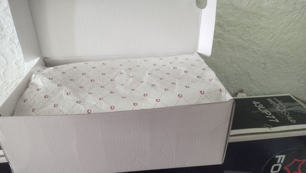 Продам женские босоножки