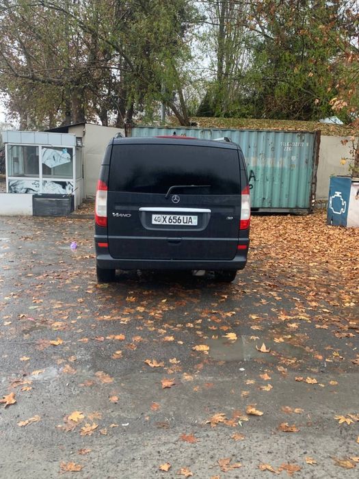 Мерседесбенс  Вито виано 2010 г