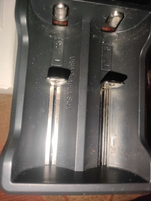 продам зарядку для аккумуляторов