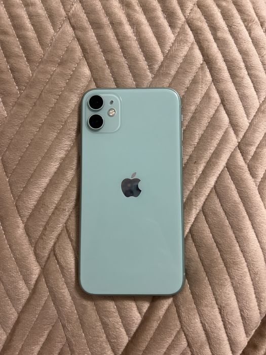 iPhone 11 с коробкой