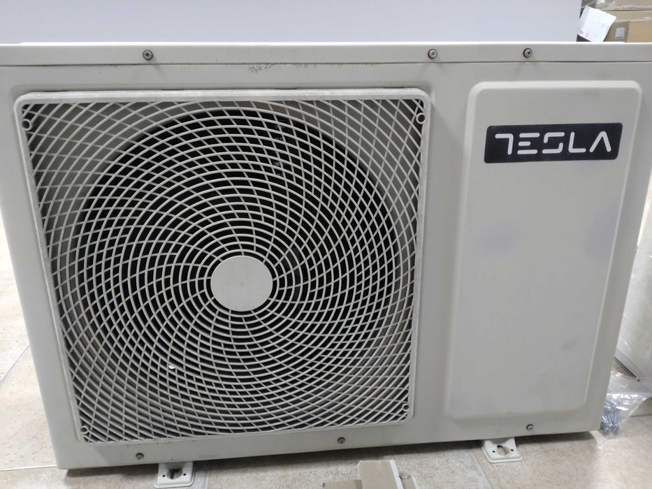 Климатик Tesla 18