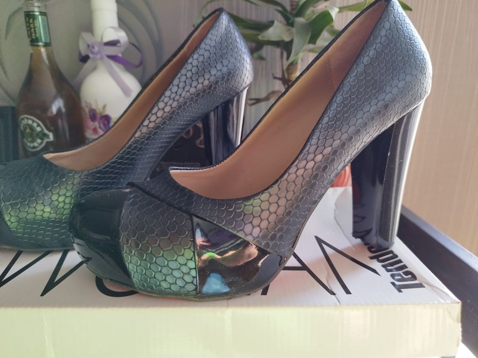 Официални дамски обувки