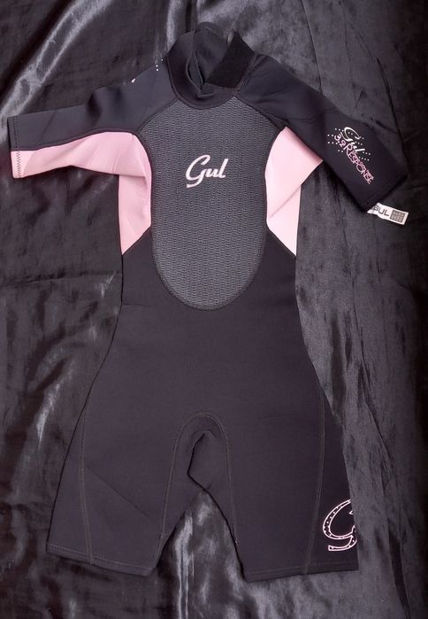 Нов дамски неопрен/wetsuit GUL S