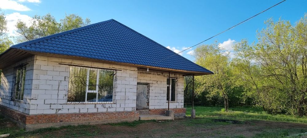 Продам 4-х комнатный дом п. Деркул.