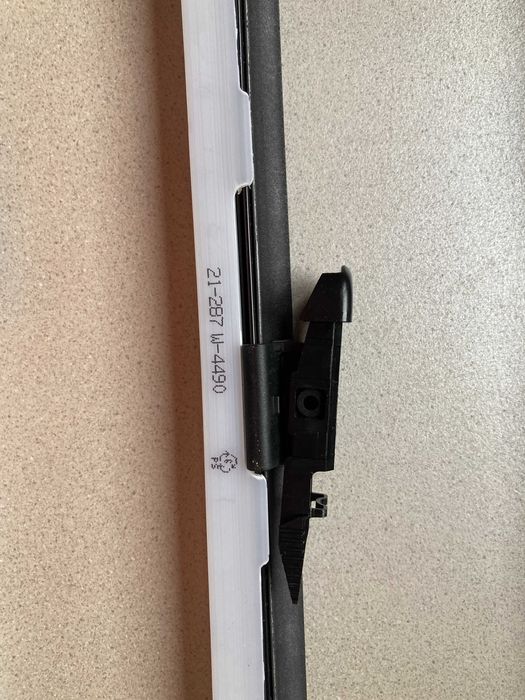 Чистачки Valeo Silencio VF946