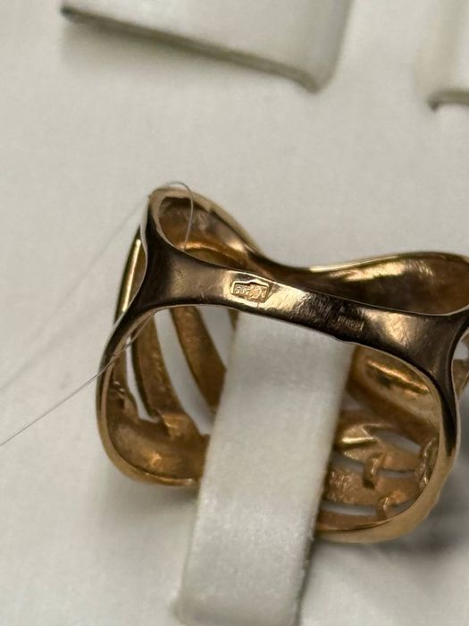 Золото 585  Кольцо Масса: 3.75