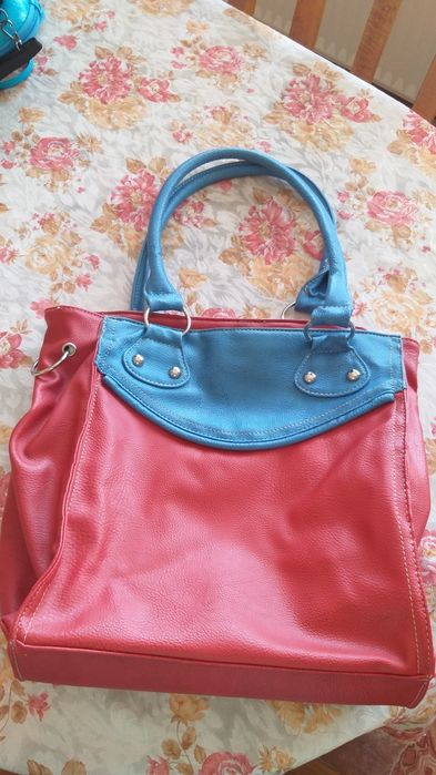 Дамски кожени чанти