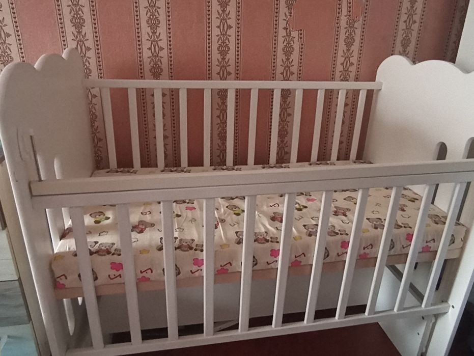 Кроватка маятник