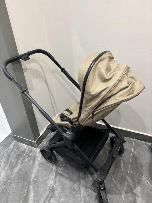 Продается коляска Ining baby