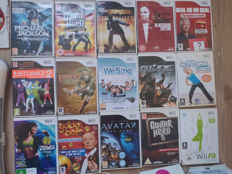 Продавам конзола Nintendo Wii с аксесоари и игри