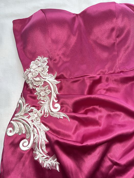 Rochie elegantă petru evenimente de vara