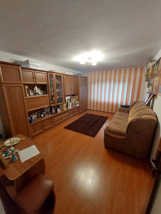 Vând apartament 2 camere, etc. 2 , în Aeroport, Petroșani,