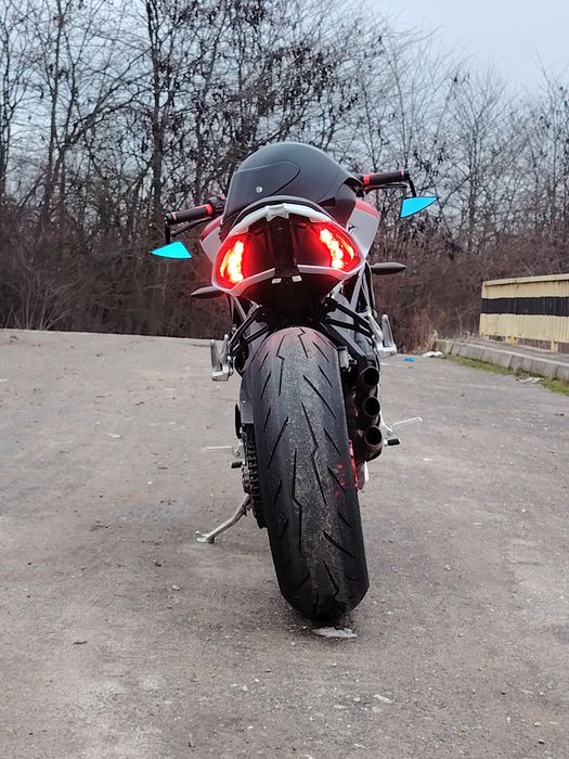 Mv agusta(nu Ducati honda yamaha suzuki)