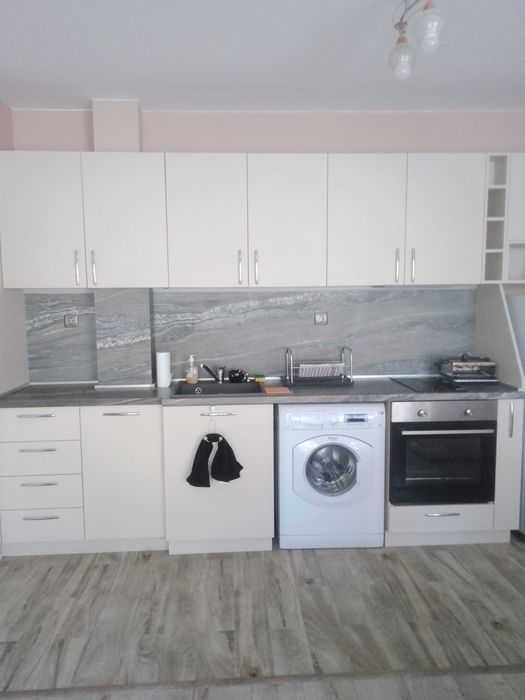 Дава се под наем Двустаен апартамент в Варна, Възраждане 3 - 50 кв.м за 408 € - Снимка #1