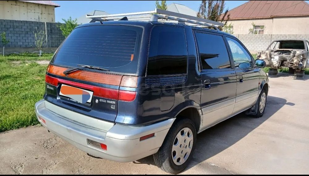 Мицубиси спейс вагон