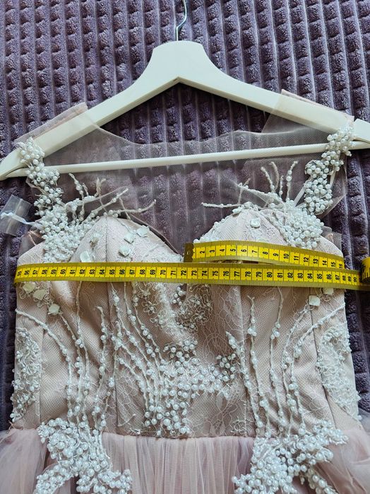 Vand rochie de mireasa