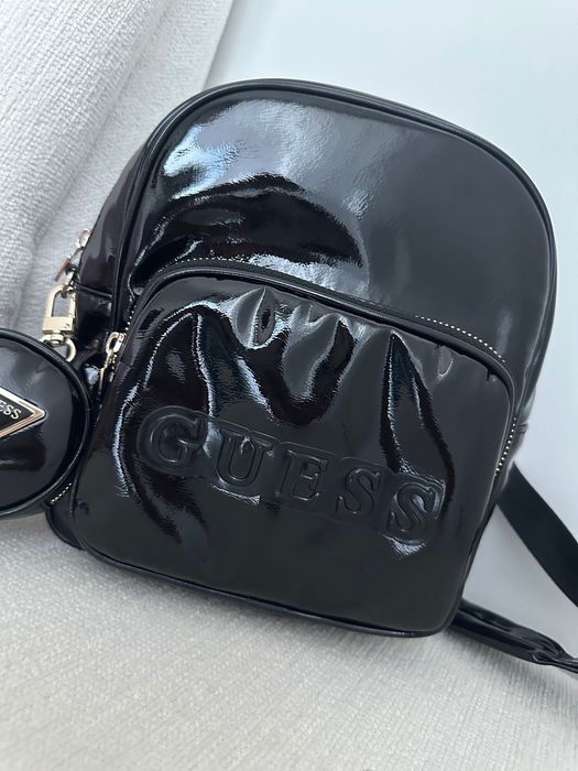 Оригинална дамска раница GUESS