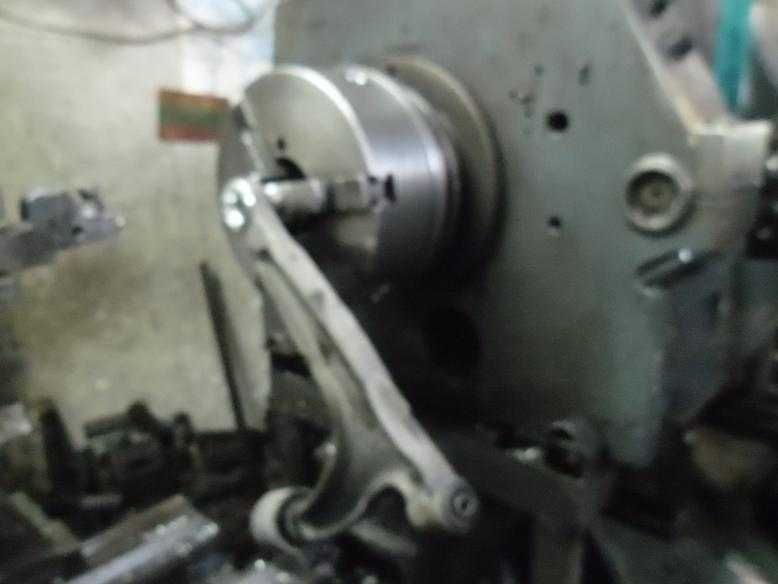 Носачи шарнирни болтове ремонтра рециклира възстановява