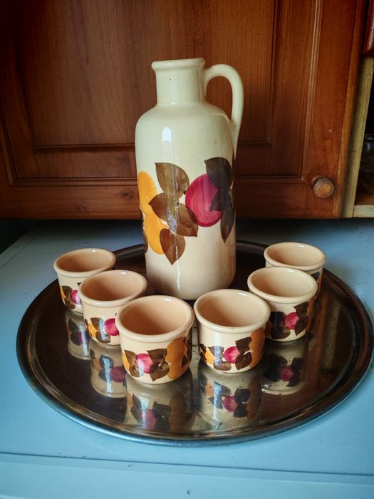 Керамичен сервиз за ракия, ръчно рисуван