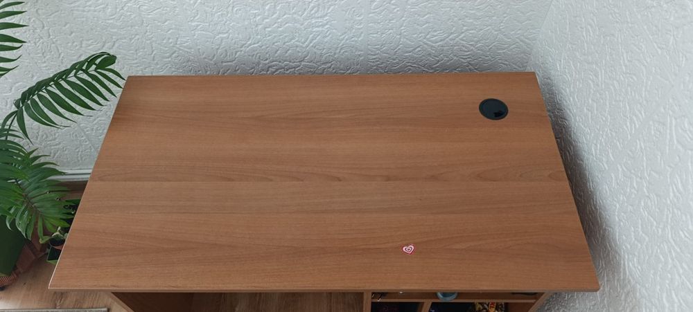 Birou din lemn pentru PC