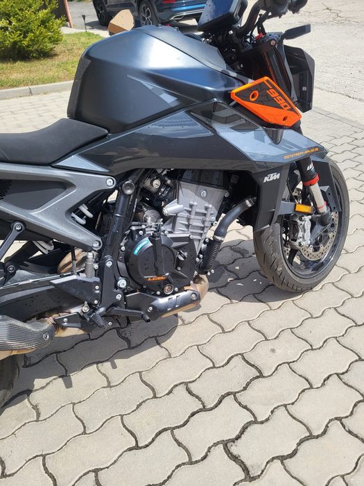 KTM 990 DUKE Naked bike