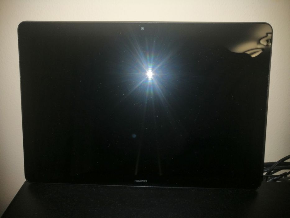 Vând tabletă HUAWEI MEDIA PAD T5