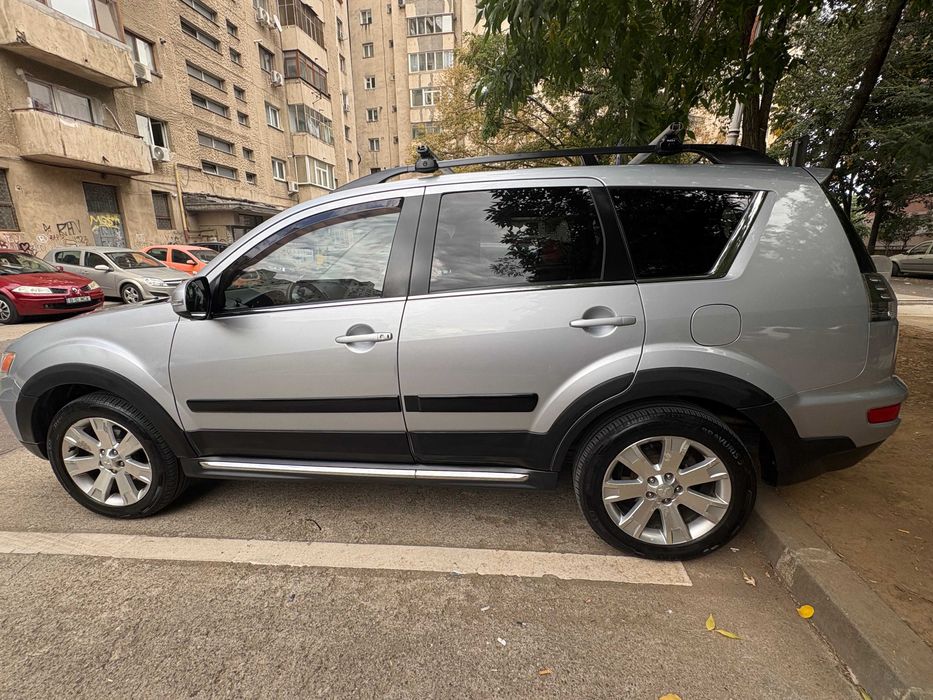 Mitsubishi Outlander 2.2 DI-D 177 CP 4x4 an 2012  Euro 5 – 225.000 km
