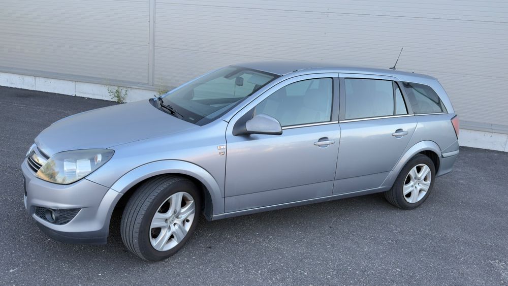 Vând Opel Astra H 2010