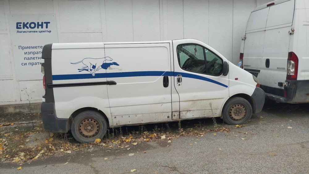 Продавам Рено Трафик 1.9 на чaсти