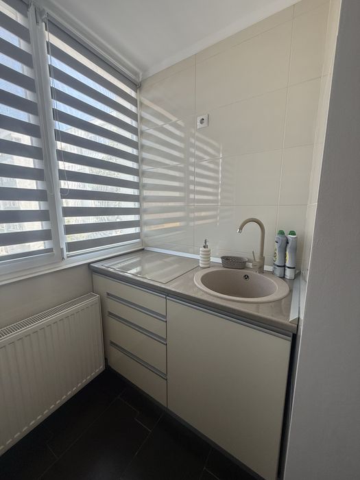 Vand apartament 2 camere Pb et 2 Oradea zona Nufarul