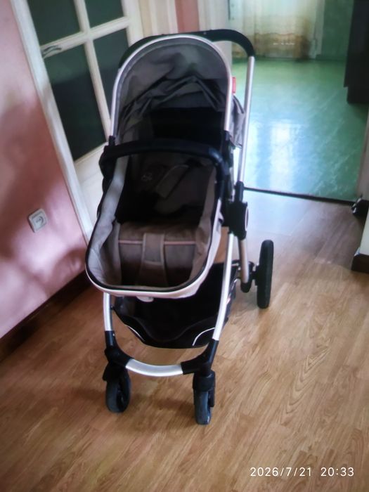 Коляска детская  FORBABY в отличном состоянии