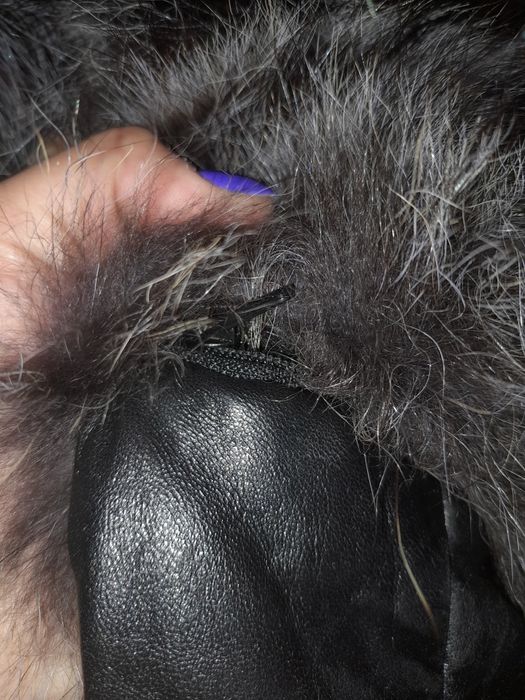 Продам шубу  енот.