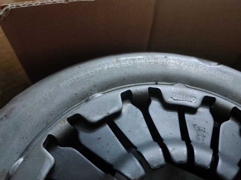 Нов Комплект съединител VALEO 835076  Опел Корса Д